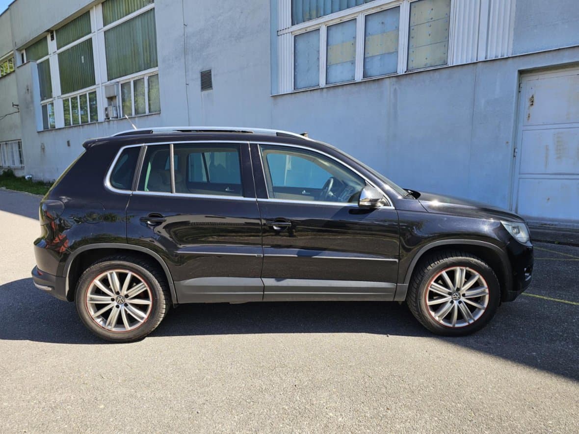 2009 Volkswagen TIGUAN - 6