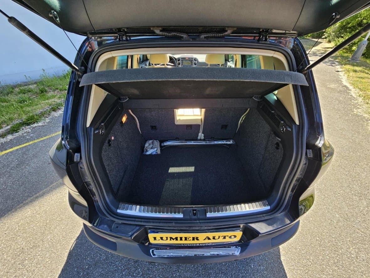 2009 Volkswagen TIGUAN - 19