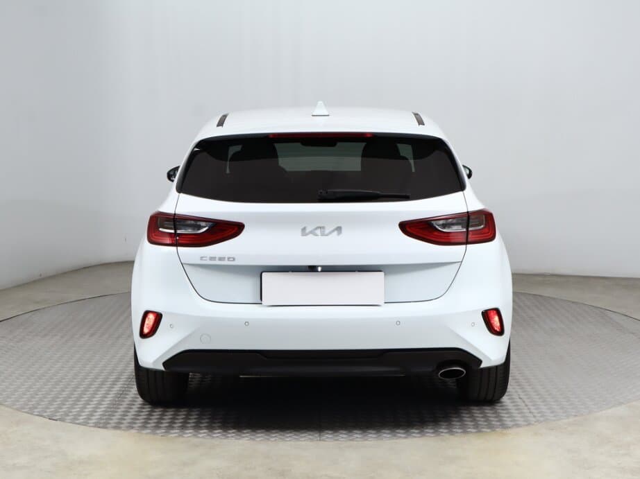 2023 Kia CEE'D - 6