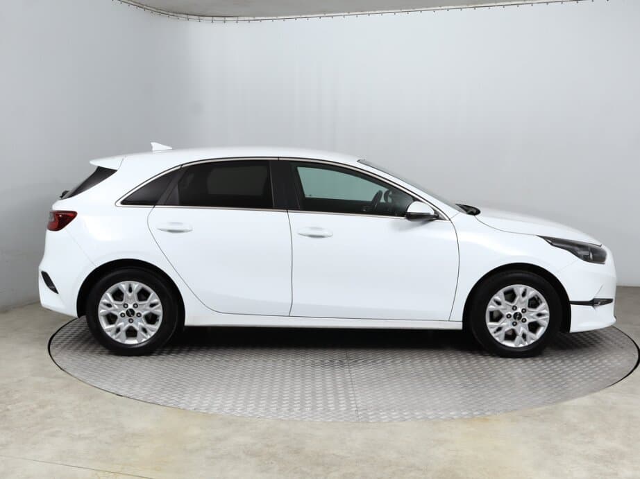 2023 Kia CEE'D - 8