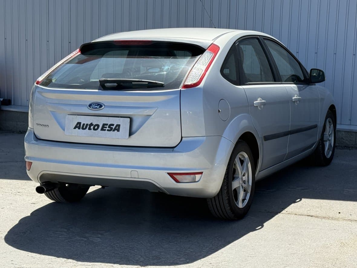 2011 Ford FOCUS - 4