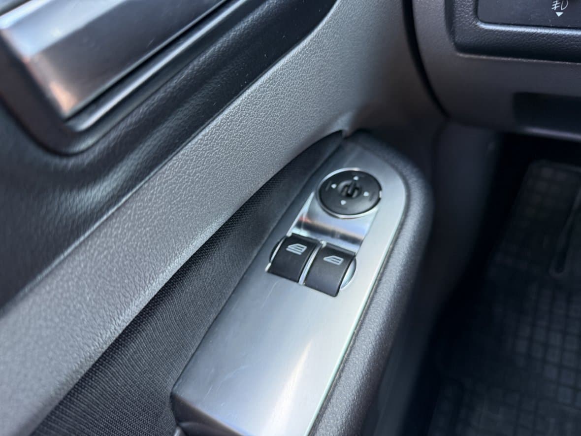 2011 Ford FOCUS - 11