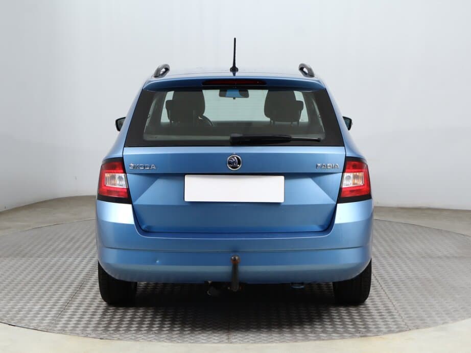 2016 Škoda FABIA - 6