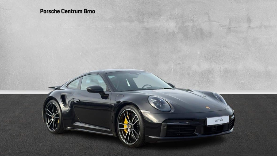 2021 Porsche 911 - 4