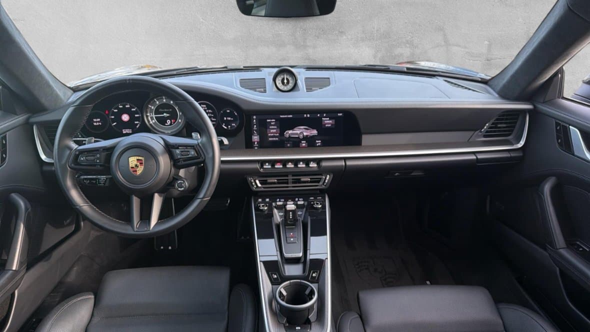 2021 Porsche 911 - 18