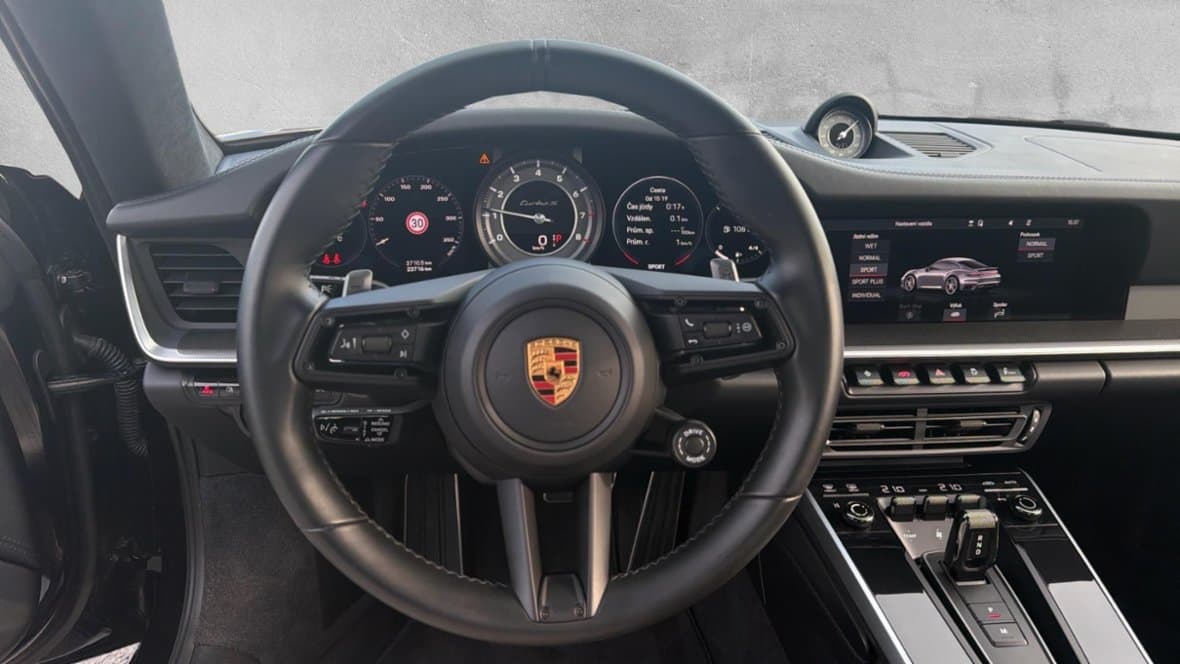 2021 Porsche 911 - 20