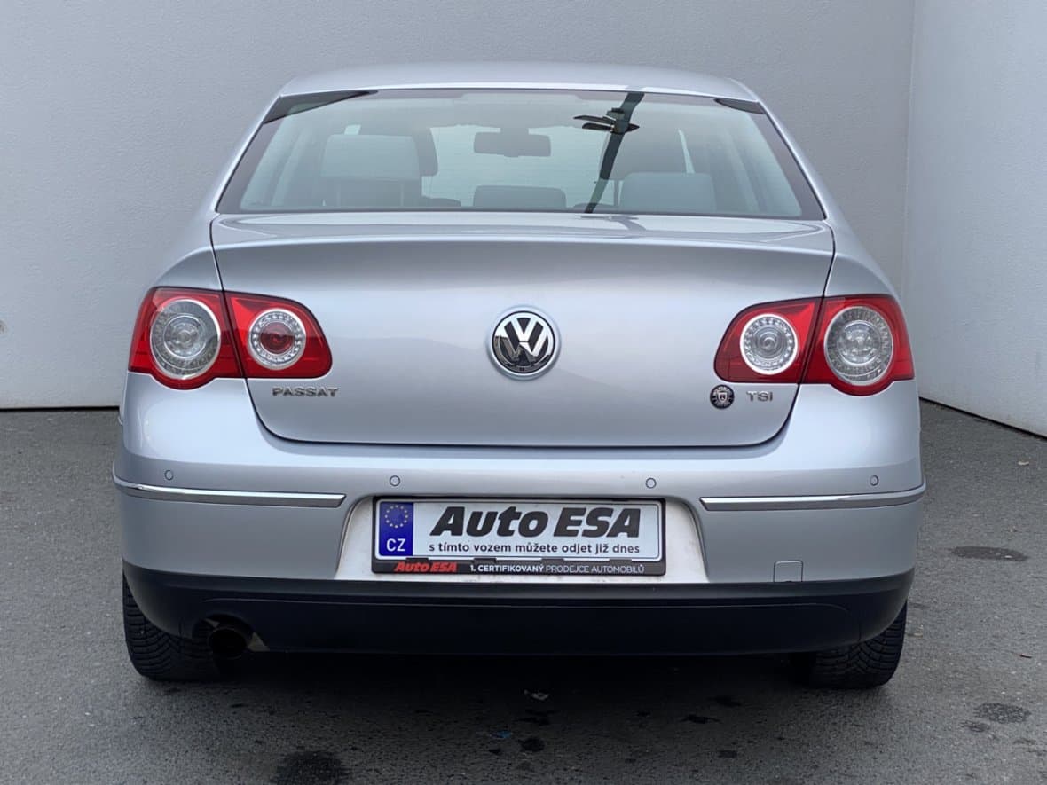 2008 Volkswagen PASSAT - 5