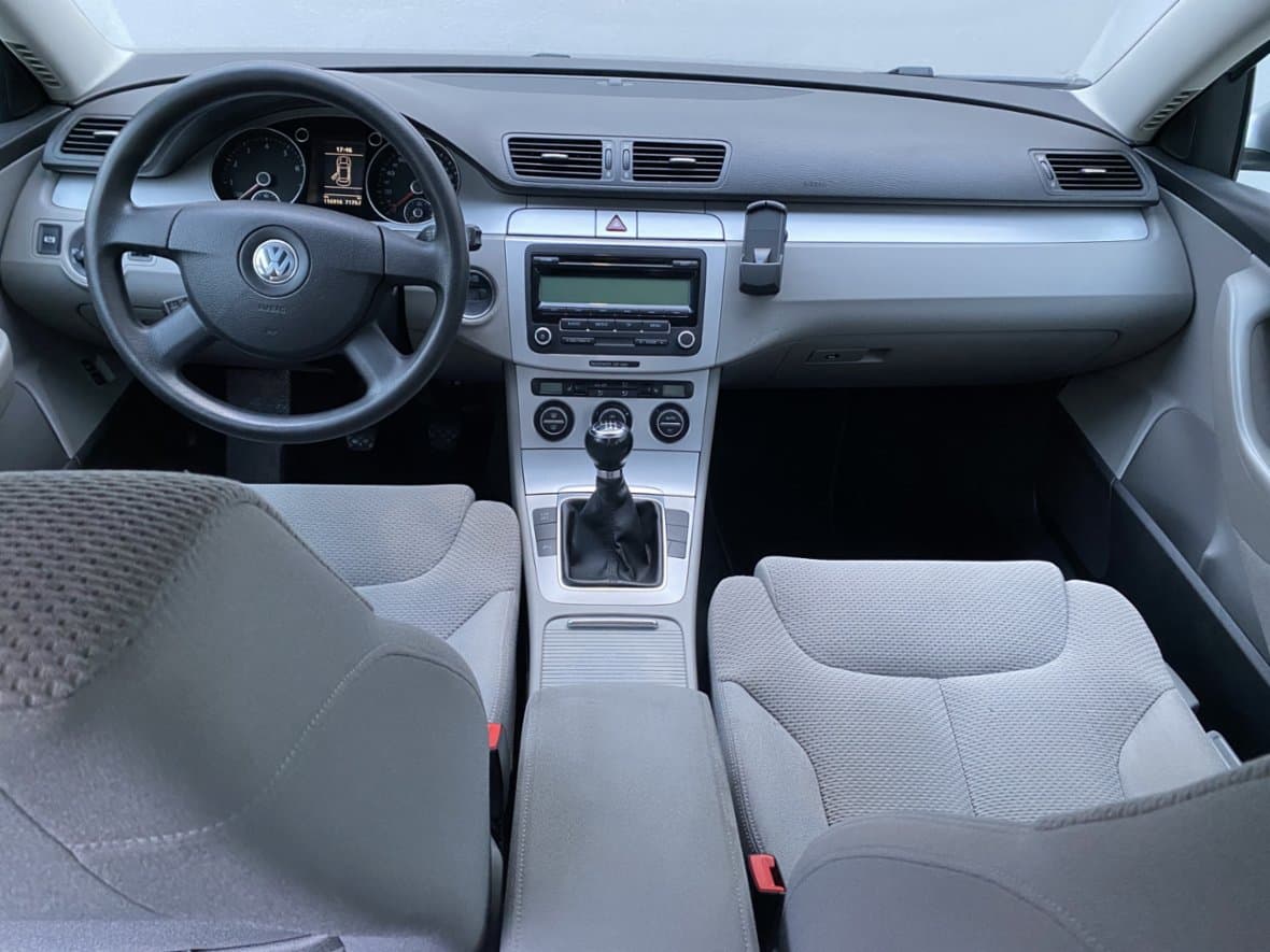 2008 Volkswagen PASSAT - 8