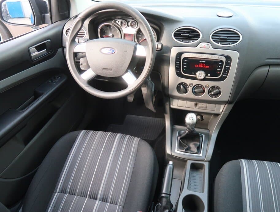 2009 Ford FOCUS - 9