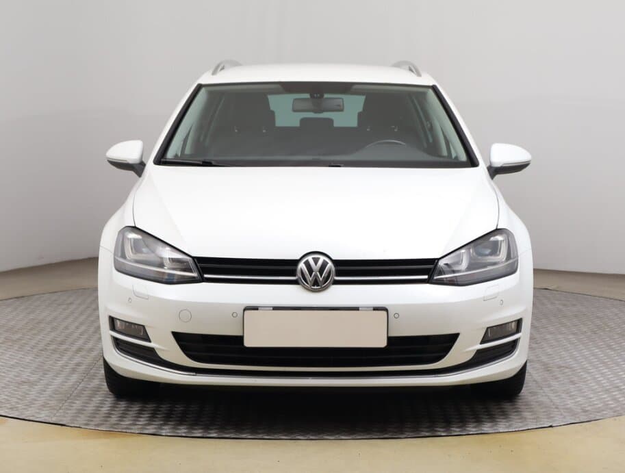 2014 Volkswagen Golf - 2