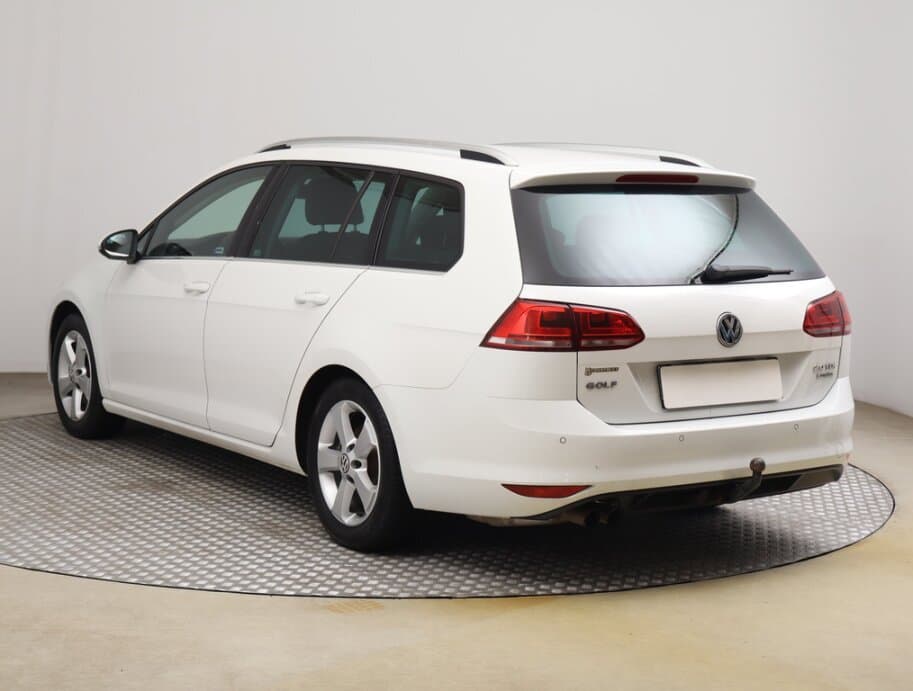 2014 Volkswagen Golf - 5