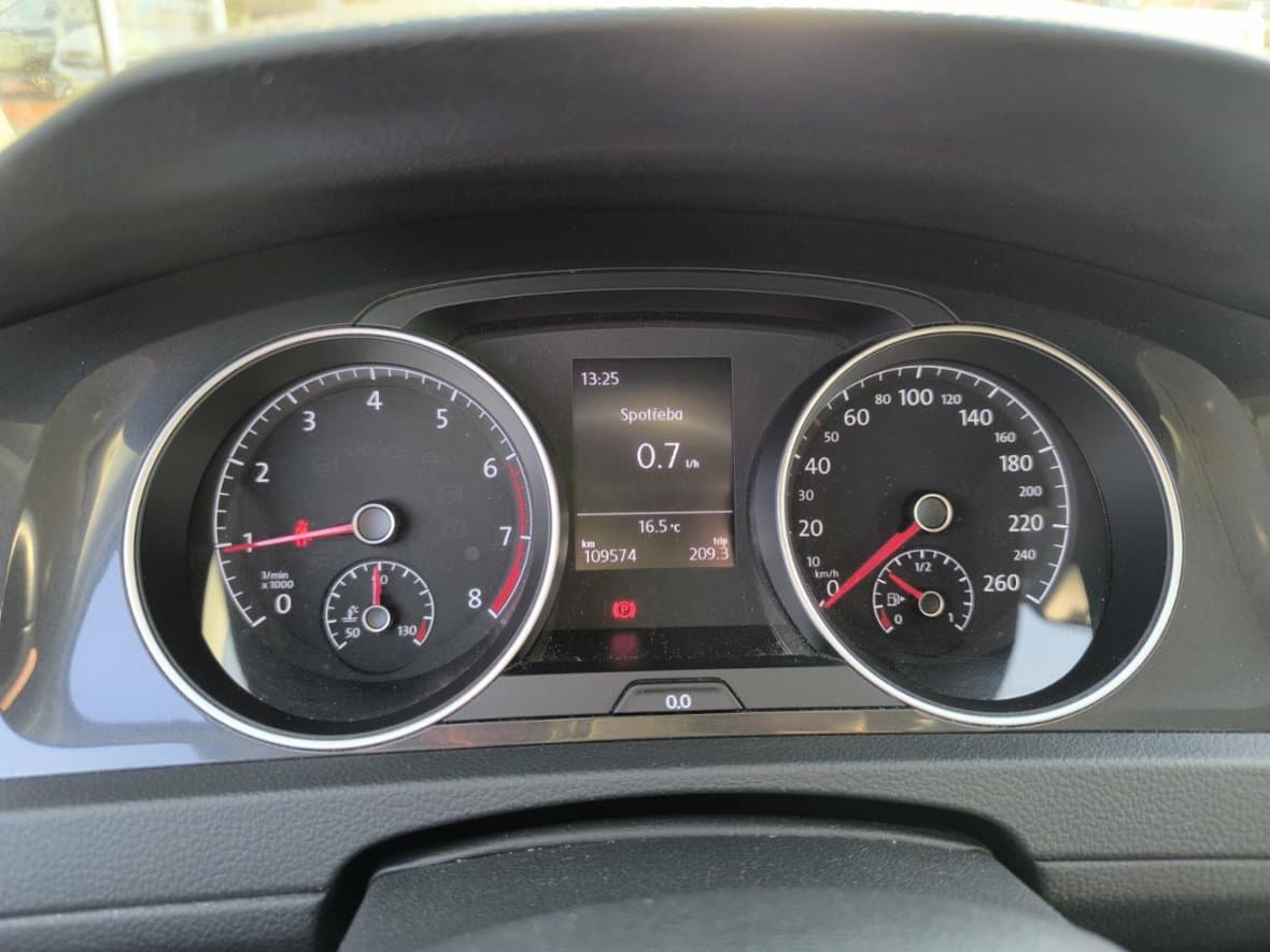 2020 Volkswagen Golf - 10