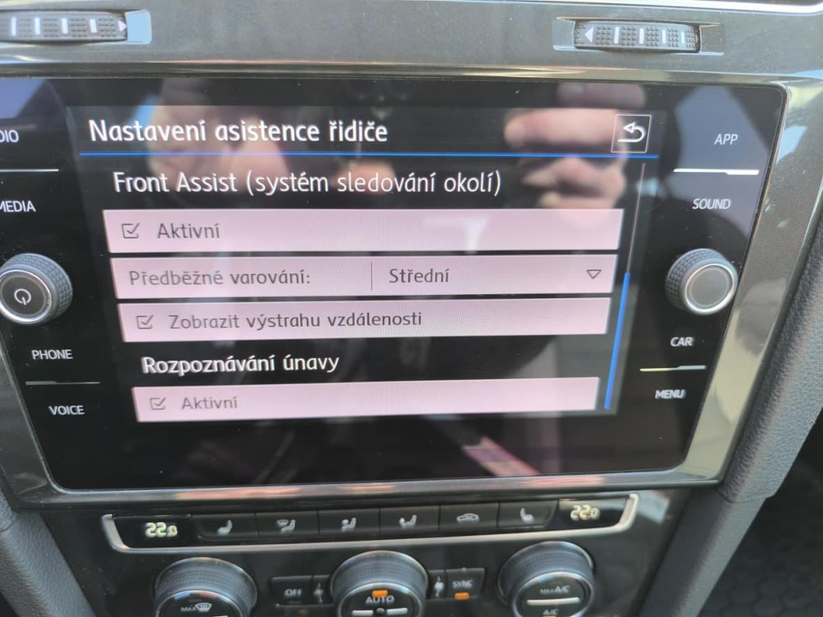 2020 Volkswagen Golf - 13