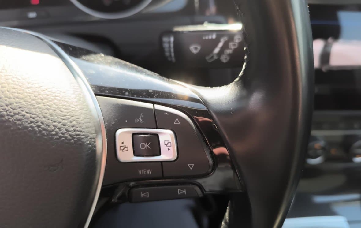 2020 Volkswagen Golf - 20