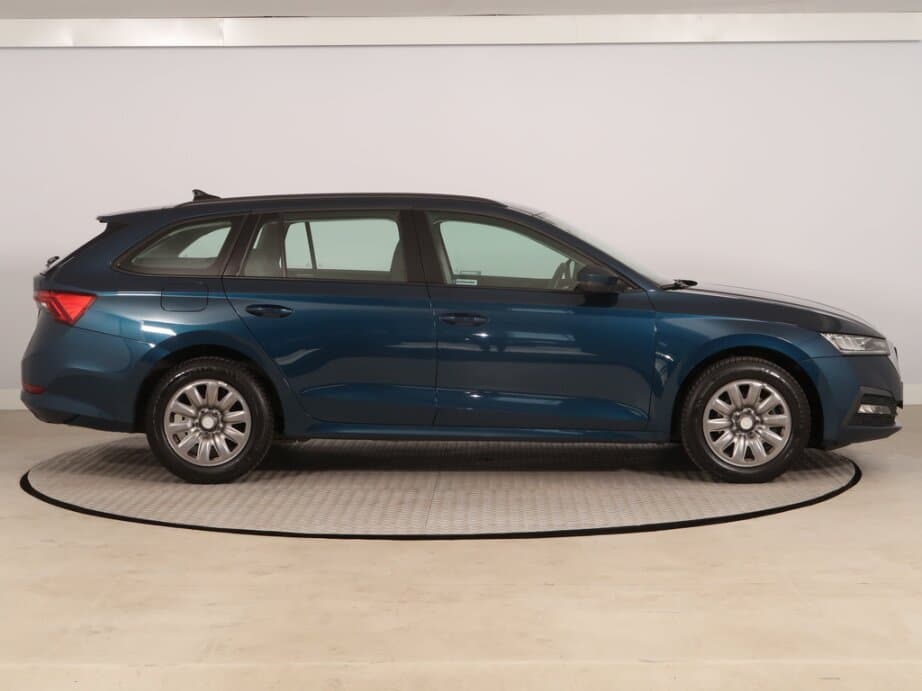 2022 Škoda OCTAVIA - 8