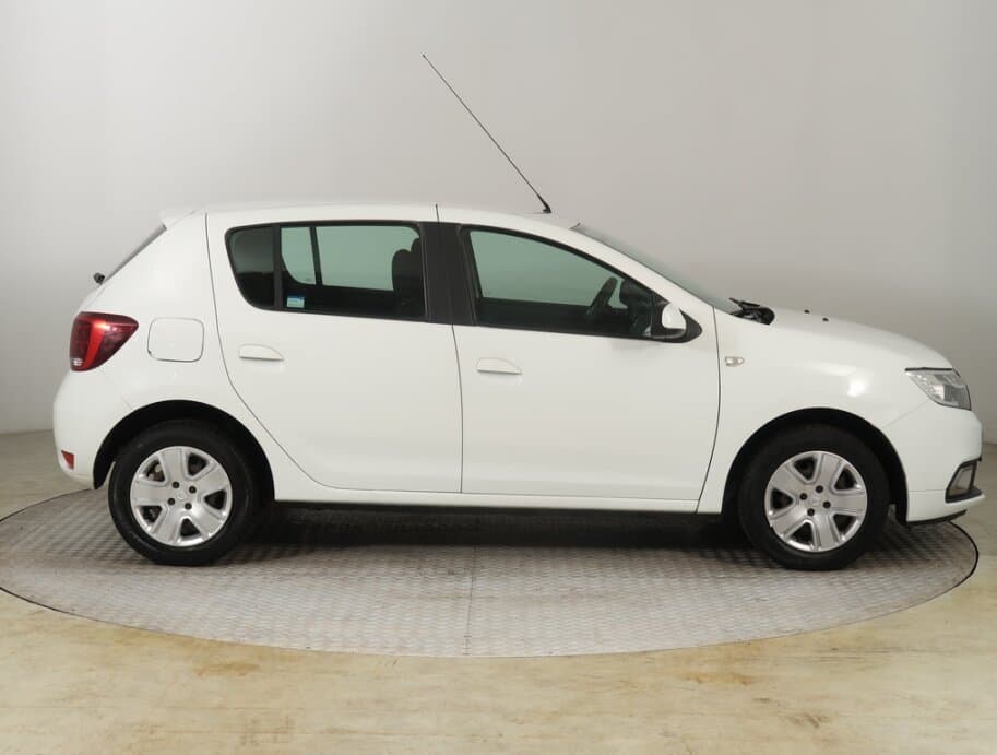 2017 Dacia SANDERO - 8