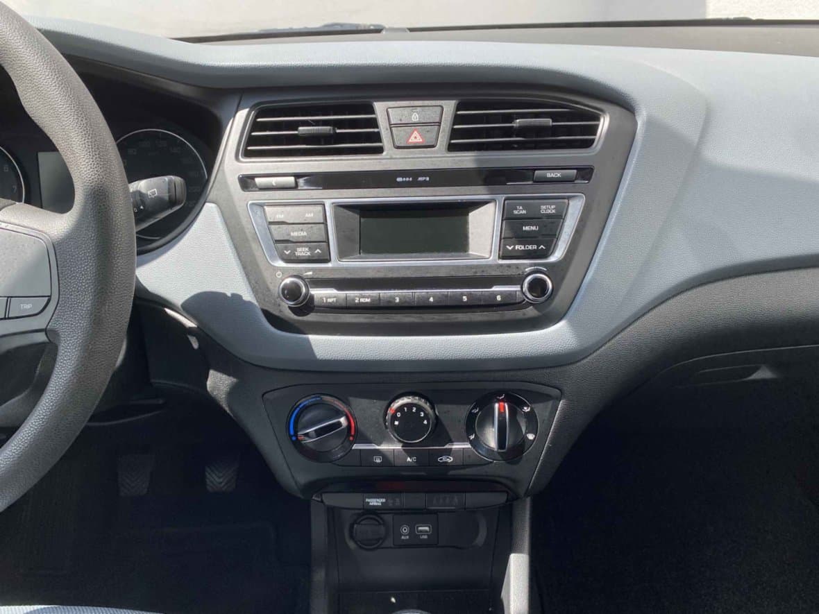 2017 Hyundai i20 - 12