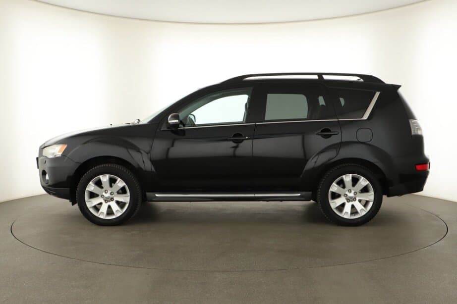 2011 Mitsubishi OUTLANDER - 4