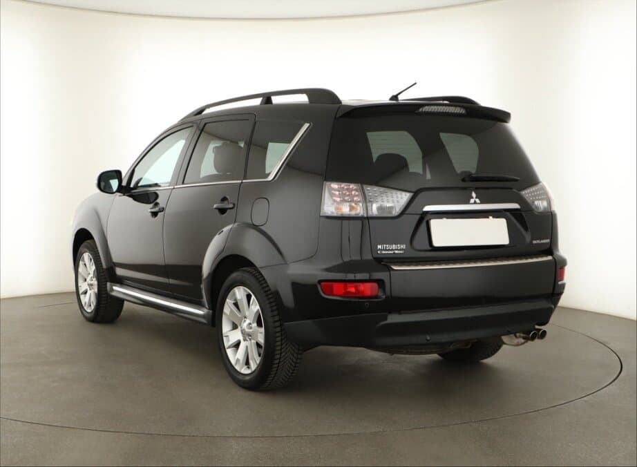 2011 Mitsubishi OUTLANDER - 5