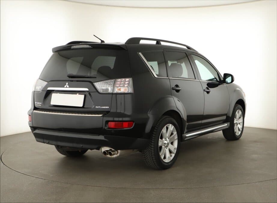 2011 Mitsubishi OUTLANDER - 7