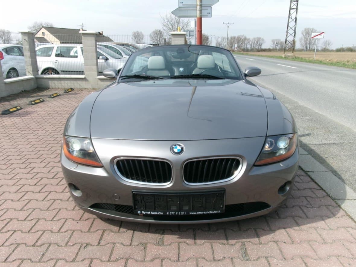 2003 BMW Z4 - 8
