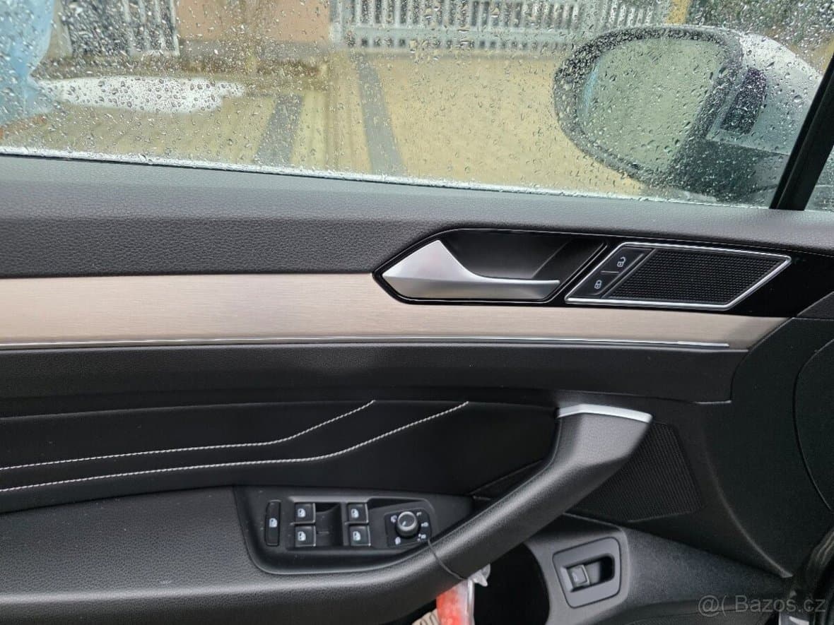 2020 Volkswagen PASSAT - 13
