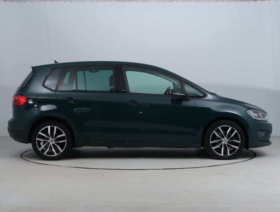 2017 Volkswagen GOLF - 8