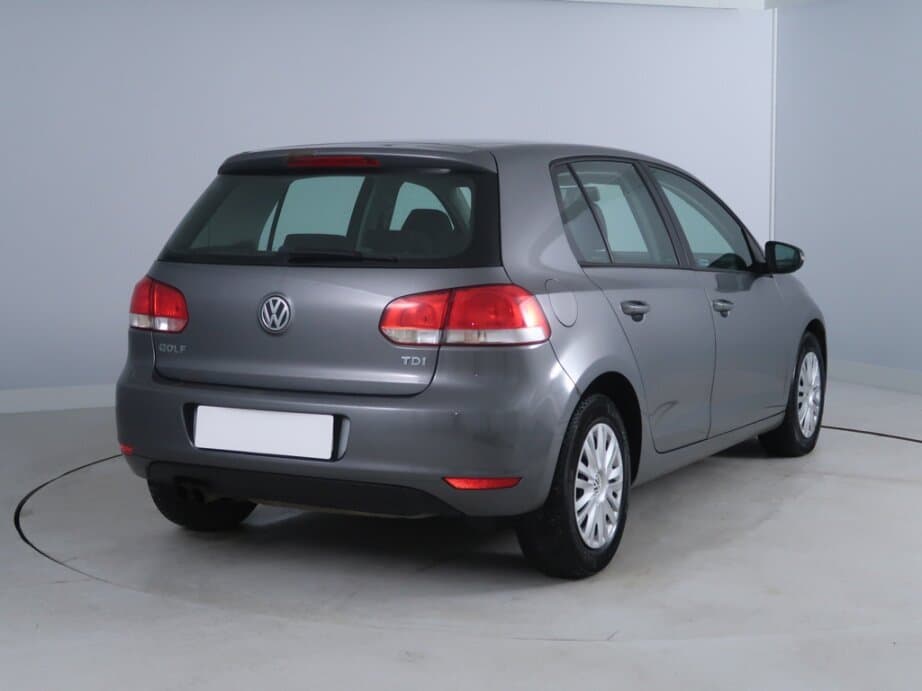 2009 Volkswagen Golf - 7