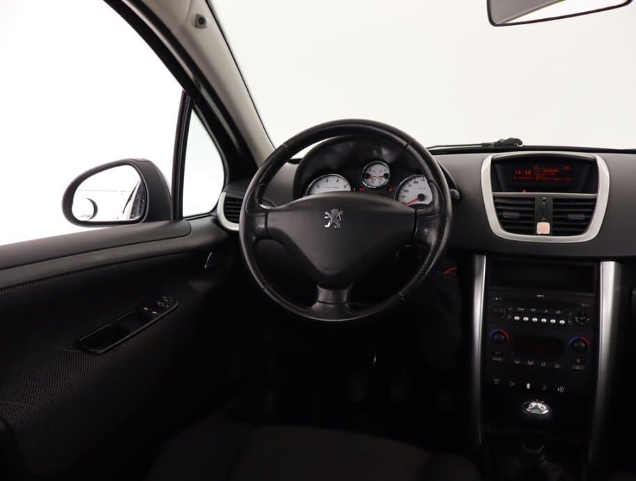 2008 Peugeot 207 - 9