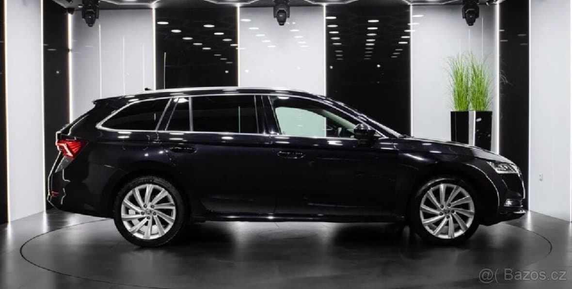 Škoda OCTAVIA - 2