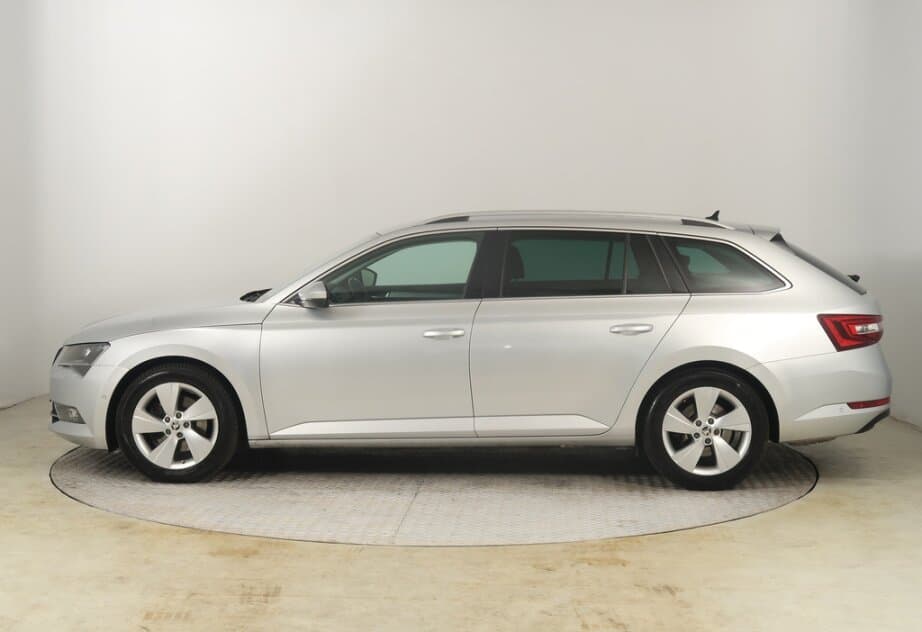 2016 Škoda SUPERB - 4