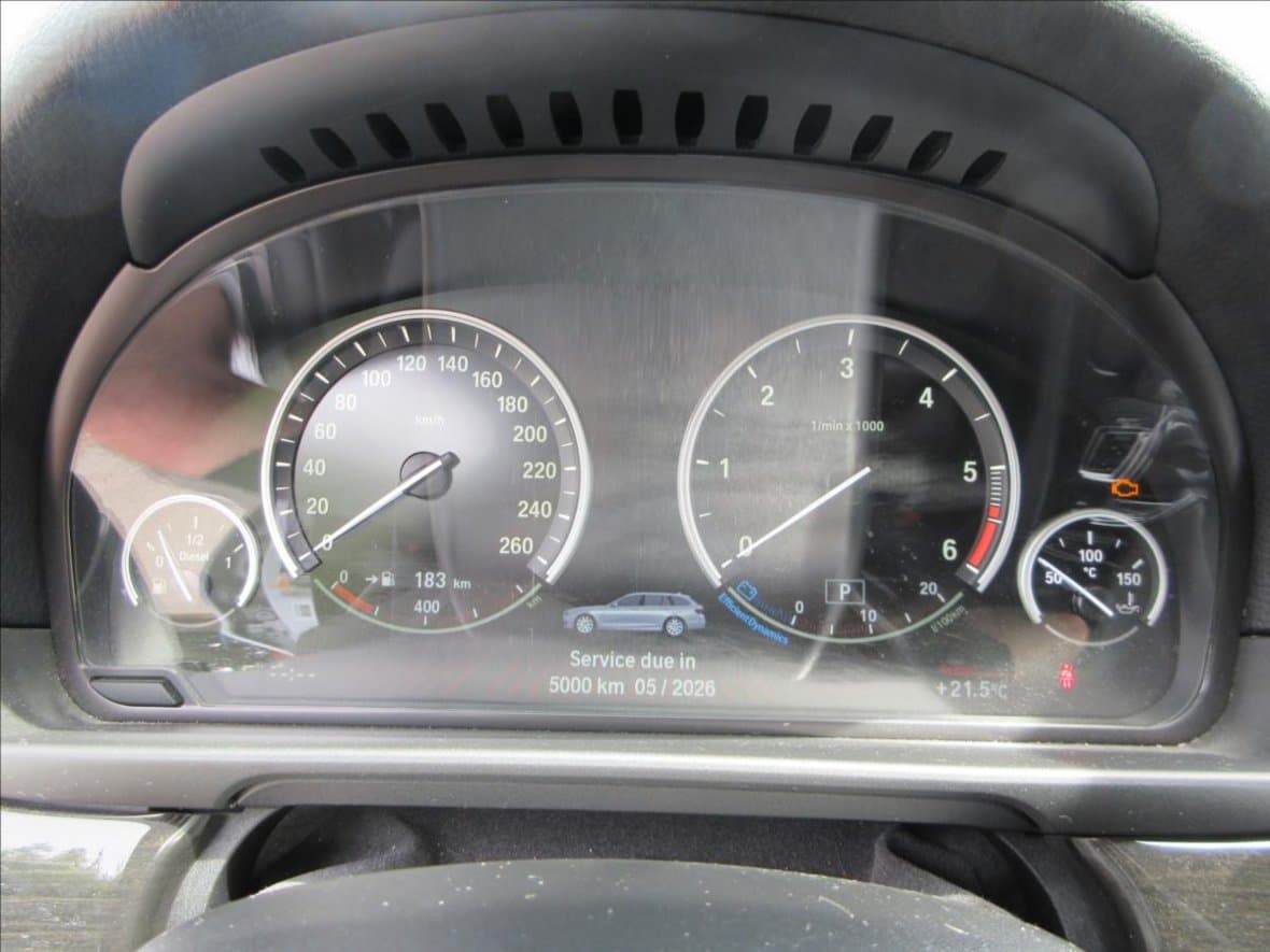 2011 BMW 5-SERIES - 18
