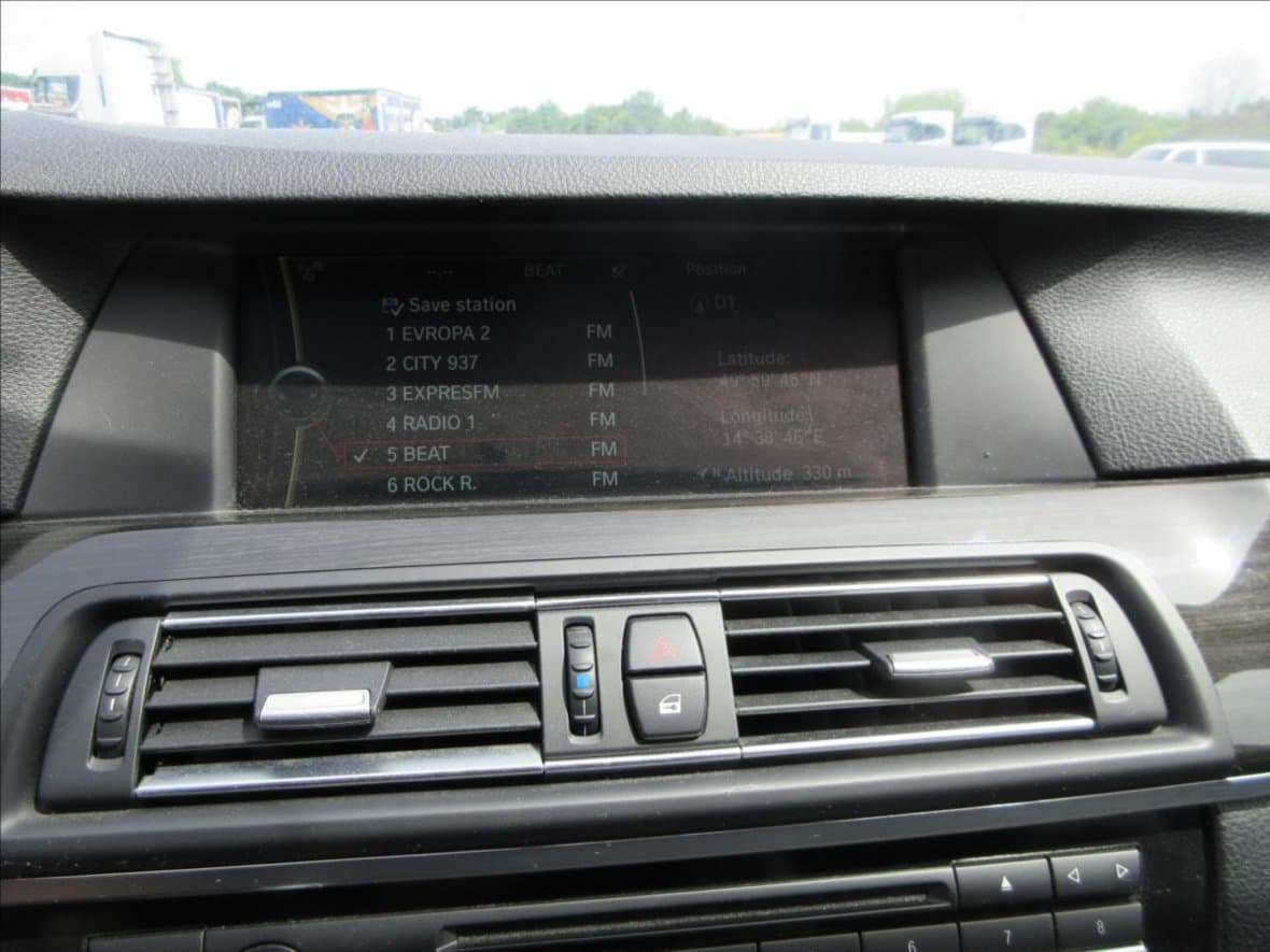 2011 BMW 5-SERIES - 20
