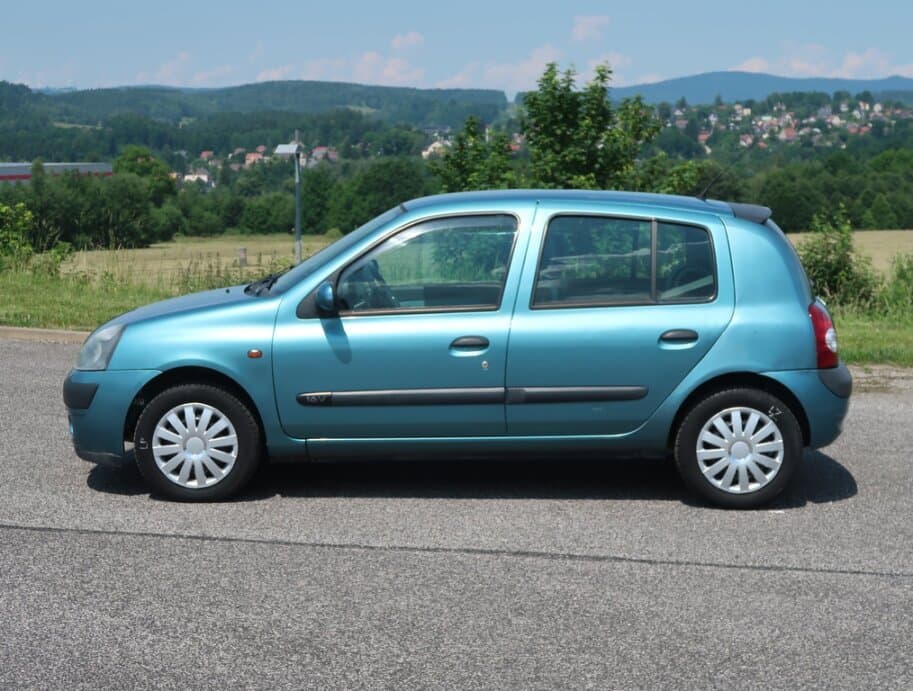 2002 Renault CLIO - 7