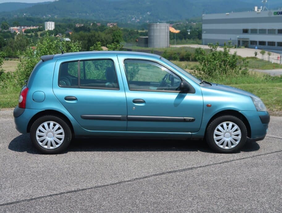 2002 Renault CLIO - 15