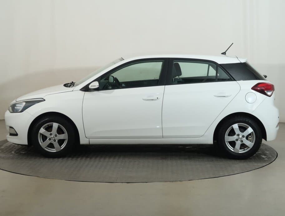 2015 Hyundai i20 - 4