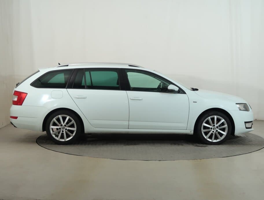 2016 Škoda OCTAVIA - 8