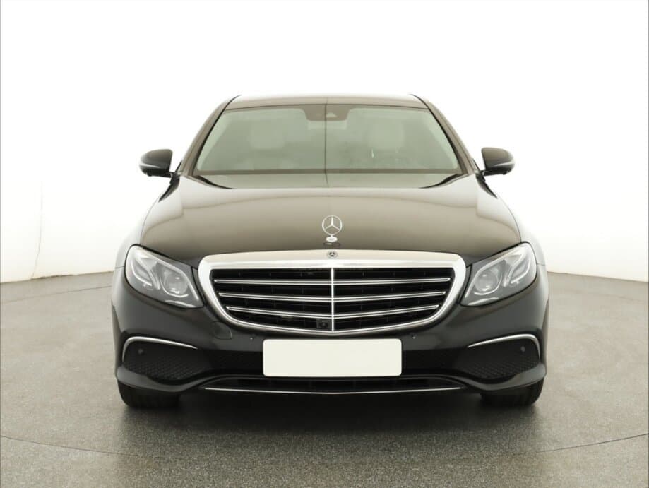 2018 Mercedes-Benz E-CLASS - 2
