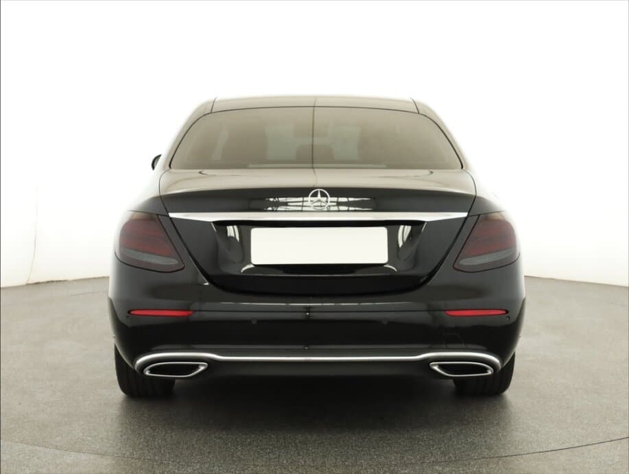 2018 Mercedes-Benz E-CLASS - 6