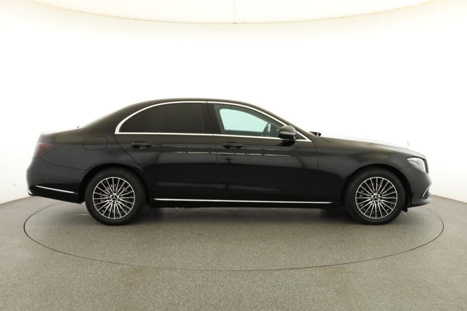 2018 Mercedes-Benz E-CLASS - 8