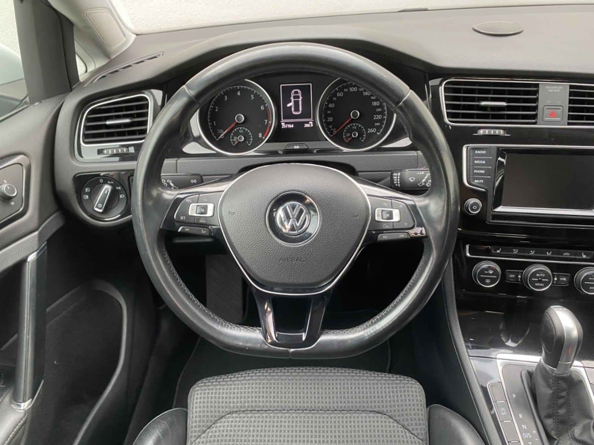 2014 Volkswagen GOLF - 11