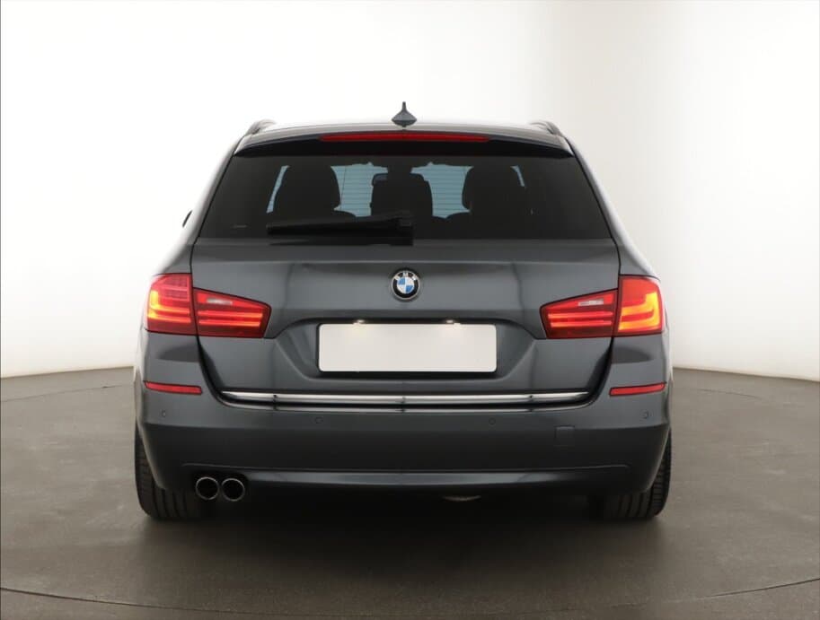 2016 BMW 5-SERIES - 6