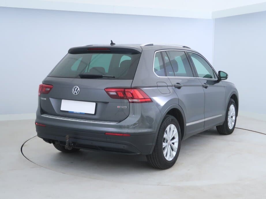 2018 Volkswagen TIGUAN - 7