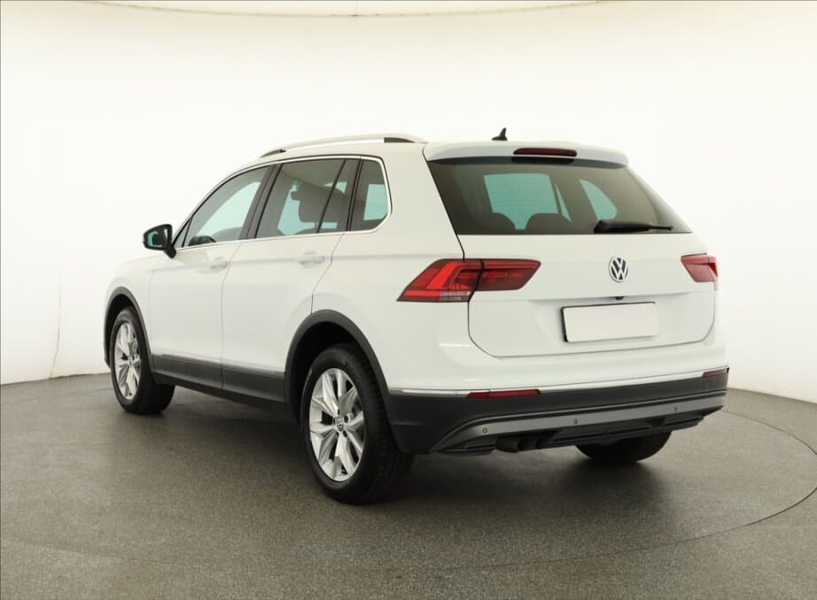 2019 Volkswagen TIGUAN - 9