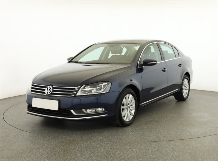 2013 Volkswagen PASSAT - 3