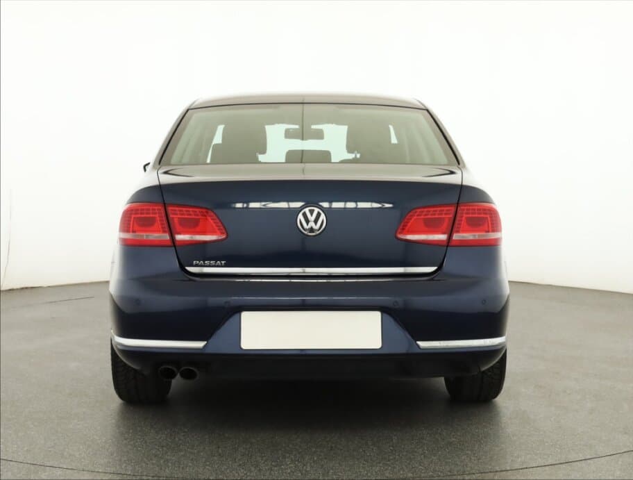 2013 Volkswagen PASSAT - 6