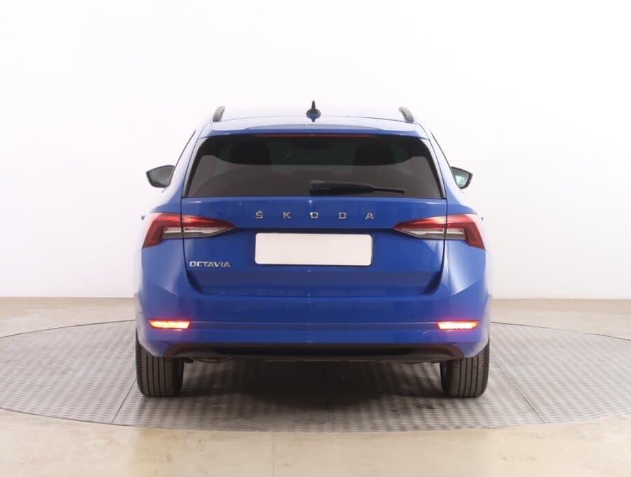 2020 Škoda OCTAVIA - 11