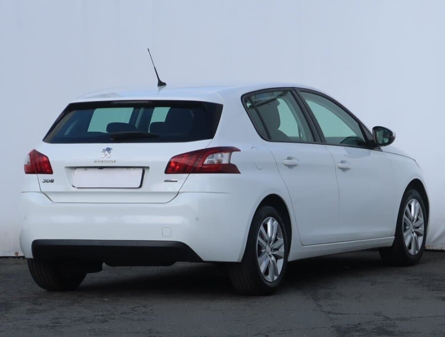 2017 Peugeot 308 - 7
