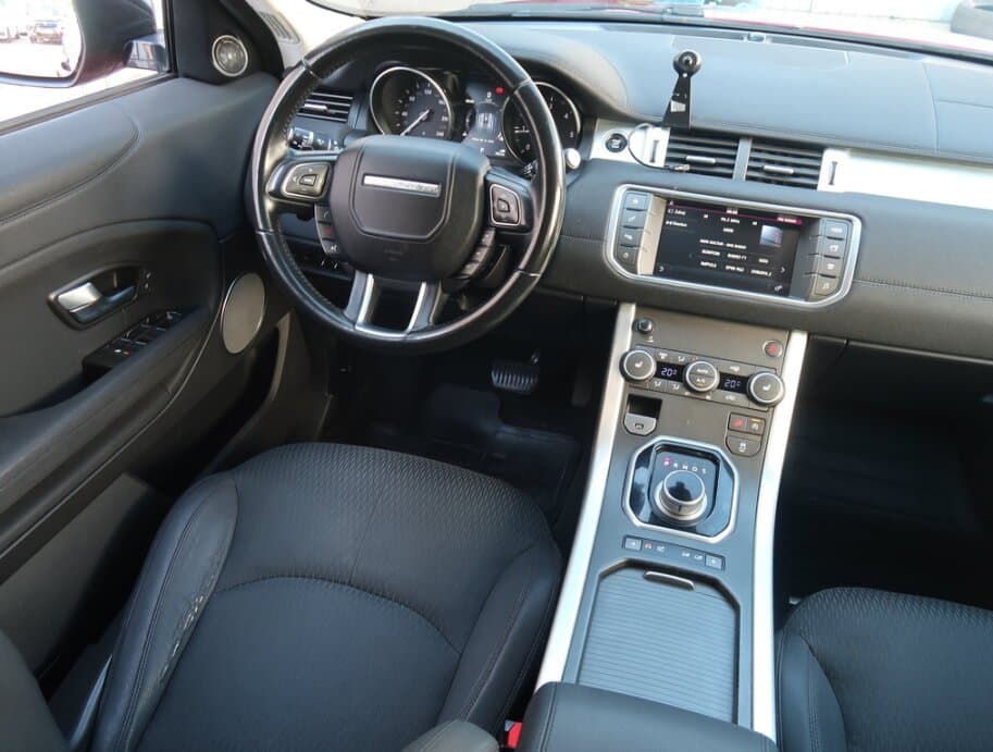 2016 Land Rover RANGE ROVER - 9