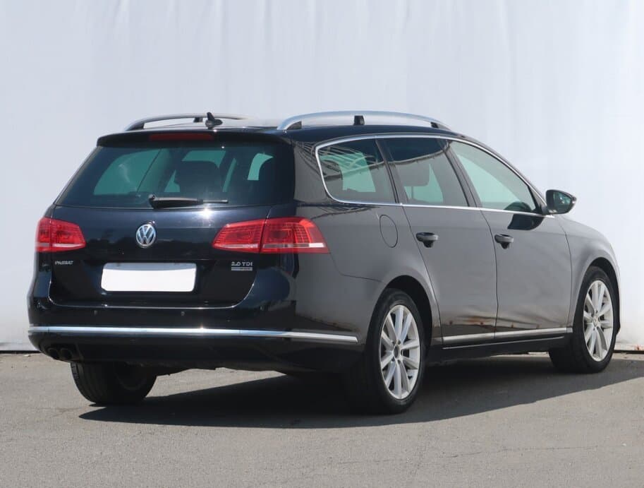 2012 Volkswagen PASSAT - 7